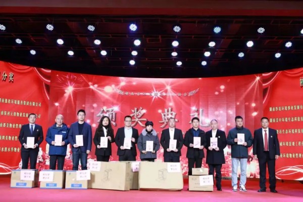 長沙清潔,長沙清潔服務,長沙專業清潔,長沙清潔公司,湖南專業清潔,長沙保潔公司,長沙專業保潔,長沙物業保潔