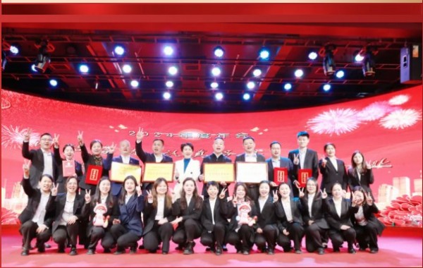 長沙清潔,長沙清潔服務,長沙專業清潔,長沙清潔公司,湖南專業清潔,長沙保潔公司,長沙專業保潔,長沙物業保潔